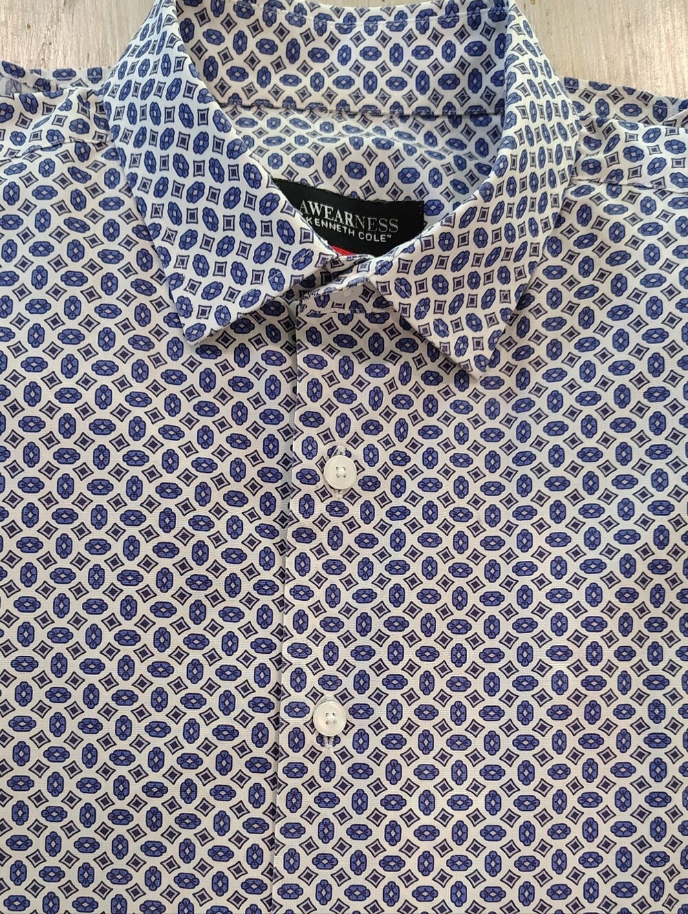 Kenneth Cole White Blue Geometric Awearness Stretch Performance Med. Slim Fit
